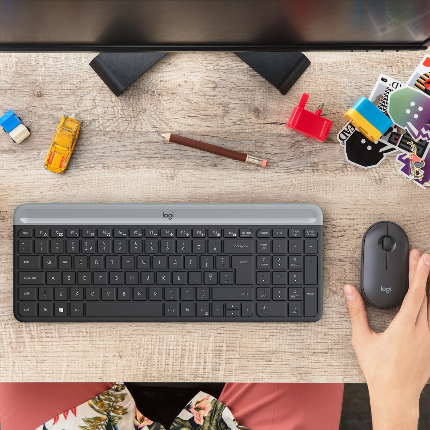Logitech MK470 Slim Wireless Mouse & Keyboard Combo - Graphite